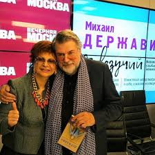 Подборка из 17 красивых фото на которых роксана бабаян представлена во всей красе! Istoriya Schastya Roksany Babayan I Mihaila Derzhavina 37 Let Polnyh Lyubvi I Garmonii Shou Biz Na Joinfo Com