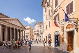 The pantheon inn born in an antique building of 17th century and it is located in one of the most striking and refined district of the delightful rome, just few steps from the. Hotel Near The Pantheon Archeoroma