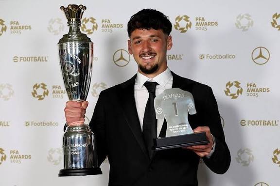 Trafford e títulos