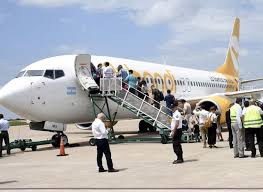Aircharter Flybondi Desembarco En Aeroparque Y Mete Presion Para Poder Iprofesional Com Kevelair Aeropuertos Gobierno Palomar