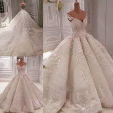 Grosshandel Wunderschone Ballkleid 2019 Brautkleider Aus Der Schulter Pailletten Perlen Spitze Brautkleider Kathedrale Zug Schiere Zuruck Luxus Brautkleid Von Ma Ball Gowns Wedding Wedding Dress With Feathers Off Shoulder Wedding Dress Lace