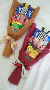 Pin By Leslie Orchard On Gifts And Gift Baskets Ideas Chocolate Bouquet Diy Candy Bouquet Diy Candy Gift Baskets