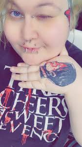 Thought this would be a good place to share this little bat tattoo I did!