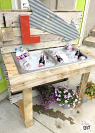 how to make a unique diy cooler: pallet
