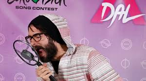 Az én kedvesem egy olyan lány, akit / farkasok neveltek és refrén mert nekem nincs most más csak a kedvesem, az én kedvesem ő bárhol jár az úgy jó nekem, az úgy jó nekem. Ungarn Byealex Kedvesem Videos Malmoe