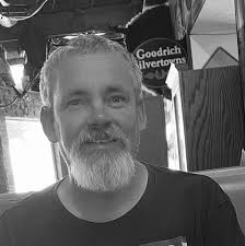 Do I need to replace my damaged car rim?