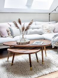 Lieferumfang und montage ein holztisch ohne dekoration // ein aufbau ist nicht notwendig, da der tisch bereits komplett montiert zu ihnen nach hause geliefert wird. Die Neuen Kurvenstars Ovale Mobel Westwing