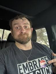 Robert Keefe's Instagram, Twitter & Facebook