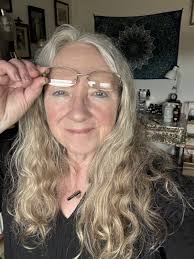 Aren't those giant snowshoe paws incredibly gorgeous? Canada Lynx Kitty is  getting ready for winter and growing a beautifully thick coat! Meet her and  all our residents at: http://www.wildcatsanctuary.org/residents/