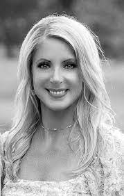 Kendra Nickell's Instagram, Twitter & Facebook