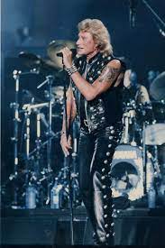 Tenue d'écolier tenue femme mode femme maquillage et costume d'halloween vetement ado fille tenue rock vêtements grunge idée costume halloween vêtements pour adolescents. Johnny Hallyday En Dix Tenues De Scene Mythiques L Express