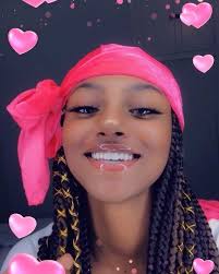 Black And Blue Box Braids On Light Skin Pin By Ceniyah On Durags Cute Box Braids Scarf Hairstyles Light Skin Girls