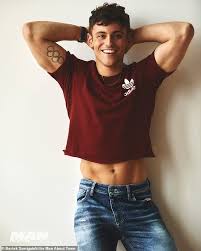 He and matty lee secured a historic synchronised 10m platform olympic title at tokyo 2020. Tom Daley Reveals His Upset That Son Robbie 2 Won T Be Able To Join Him At The Tokyo Olympics Aktuelle Boulevard Nachrichten Und Fotogalerien Zu Stars Sternchen