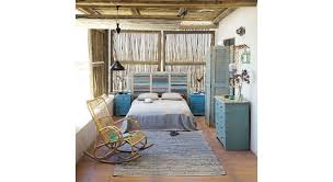 Pratique, il dispose de nombreux rangements, comme des cette armoire en bois recyclé blanc et brut trouvera facilement sa place dans une chambre à l'esprit bord de mer. 25 Maisons Au Style Bord De Mer Pour S Evader
