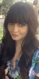 Diane Tippett's Instagram, Twitter & Facebook