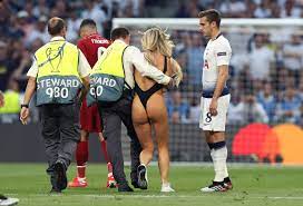Champions League Streaker Kinsey Wolanski Believes 3 8m Prank Will Help Her Retire By 30 And Says She S Received Flirty Messages From Liverpool Players