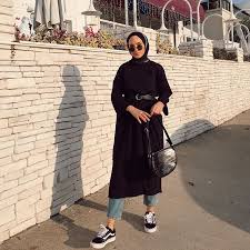 Untitled Klasik Moda Casual Hijab Outfit Moda Kiyafetler