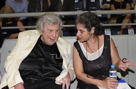 Στο νοσοκομείο αλεξανδρούπολης η κόρη του,. Mikhs 8eodwrakhs Sygkinhsh Sthn Apofoithsh Toy Eggonoy Toy Ale3androy