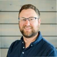 Kelsey Adamson's Instagram, Twitter & Facebook