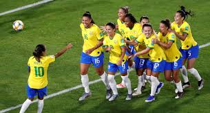 Torçam por nós, pra revertermos o placar e sairmos de lá com a vitória rumo à final! Selecao Feminina Vence Italia E Avanca Em Terceiro As Oitavas Da Copa