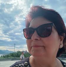 Cacilda Becker, em Santos, 1937. A dançarina antes da atriz. "Em seu  depoimento para o Museu da Imagem e do Som, em 1967, Cacilda declara com  voz firme: nasci em Pirassununga, estado