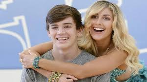 Hayes grier along with his brother nash is popular for posting videos on the vine. Hayes Grier Now A Star In More Ways Than One Charlotte Observer