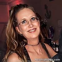 Scarlett Wright's Instagram, Twitter & Facebook