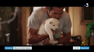 Friendship is the wildest adventure of all. Cinema Sortie En Salles De Mia Et Le Lion Blanc