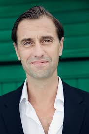 The Internationalists of the Year 2011: Morten Albæk, Group Senior Vice  President for Marketing & Customer Insights, Vestas Wind Systems A/S,  Aarhus, Denmark