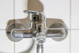 Wenn der ausziehbare wasserhahn undicht ist, ist guter rat teuer. Badewannenarmatur Undicht So Beheben Sie Das Problem