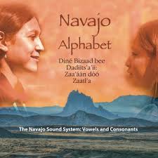 The same letter may produce . Navajo Alphabet The Navajo Sound System Vowels And Consonants Dine Bizaad Bihoosh Aah Band 1 Dinetah Native Child Michaelis Bernhard Michaelis Bernhard Amazon De Bucher