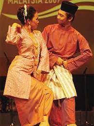 Bahkan negara tetangga malaysia juga memiliki tarian yang hampir mirip dengan itu. Tarian Tradisional Melayu Joget Dance Dancer Traditional Modern