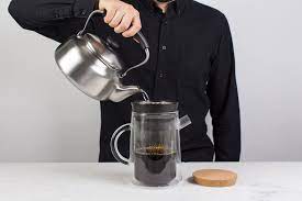While it's a basic coffee maker, it yields a great cup of coffee and comes with an insulated travel mug, so your cup of coffee will always be hot. Coffeemaker NÂº3 Manual