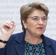 Simonetta Sommaruga veut un vrai congé paternité