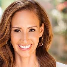 Sharon Manker's Instagram, Twitter & Facebook