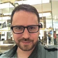 Alors que nous concluons 11 jours de tournages à Londres, je me demande:  a-t-on le droit d'être fier sur LinkedIn? Fier du travail accompli, de ses  collègues, d'avoir fait partie d'une aventure…