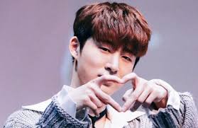 Born jan 19, 1998 (age 23) blood type a star sign capricorn. Fan Shares A Heartwarming Encounter With Hanbin That Will Melt Everyone S Heart Kpopstarz