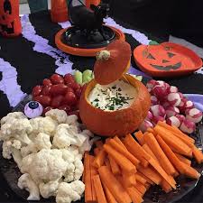 Idee De Presentation Pour Mes Petites Crudites Encore Une Idee Pour Le Theme Millefeuillesdautomne Top Pour Halloween Mais Ca Marche Apero Dinatoire Halloween