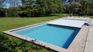 volet piscine immerge options lames solaires chargeur de batterie escalier finition equerre et finition lisse piscine bache piscine piscine a debordement