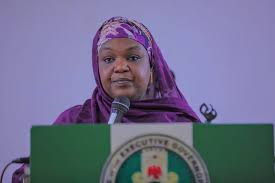 The wife of the Borno State Governor Dr.Falmata Babagana Umara Zulum has  distributed one hundred thousand Naira and a bag of Rice each to 500 women  to mark the 63th Independence Anniversary