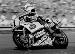 wayne gardner brno 1988 foto tomas gescheidt レーシングバイク バイクレース バイク