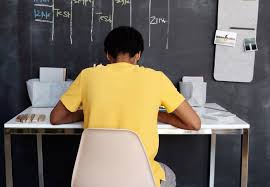 Ainda assim, a reabertura faseada das escolas tem vindo a ser apontada pelos especialistas como uma das primeiras medidas a ser aliviada. Desconfinamento Comecara Pelas Escolas Mais Guimaraes