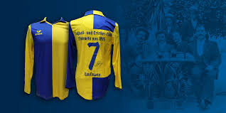 Original eintracht braunschweig trikot mit jägermeister flock 70er. Starkes Ergebnis Der Versteigerung Der Matchworn Jubilaums Trikots Eintracht Braunschweig