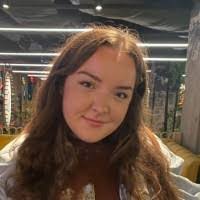 Beth Marr's Instagram, Twitter & Facebook