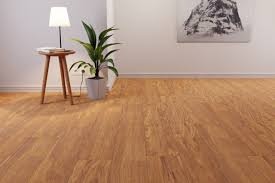 The light wood flooring and ceiling complement the dark walls in between, and the stylish décor and an antler chandelier pair well with the cream tables and patterned area rug. Appalachian Hickory 8155 Landhausdiele Laminat Vintage Classic Krono Original By Kronospan Deinetur De