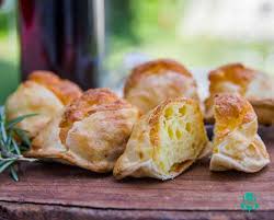 Maybe you would like to learn more about one of these? Il Fiadone Una Ricetta Antica Oggi Simbolo Delle Festivita