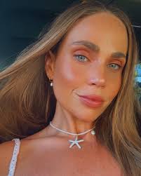 Ashleigh Marie Bee ✨ (@ashleighmariebee) • Instagram photos and videos