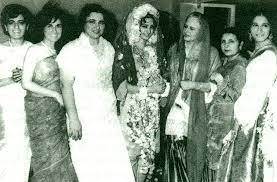 In 2021) to a muslim family in peshawar (now in pakistan) in british india. Dilip Kumar Wiki Age Death Wife Children Family Biography More Wikibio