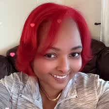 Robin Gillis's Instagram, Twitter & Facebook