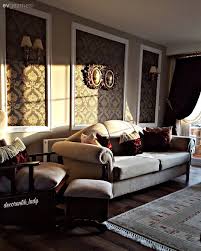 Çalışma masan ile ilişkilendirebileceğin, masanın karşısındaki duvara asabileceğin panolar çok daha organize olmanı ve tertipli çalışmanı sağlayabilir. Is Yapmak Icin Kullanilan Uzun Ve Genis Masa